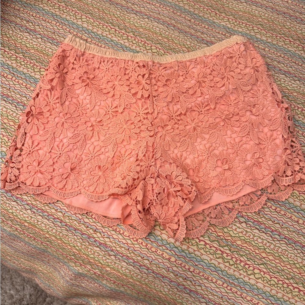 Limonata Peach Floral Lace Shorts – Size Large – Boho Scalloped Hem